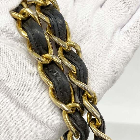 CHANEL Black Lambskin Leather Tote Bag - Picture 11 of 14